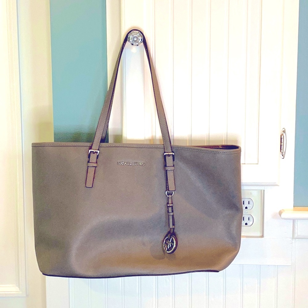 Michael Kors signature grey tote for Fall